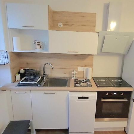 Maison De Ville Avec Terrasse "La Sympathique" Jonzac Zewnętrze zdjęcie